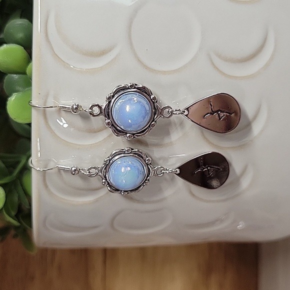 DMB BABY BLUE FIREDANCER EARRINGS - Picture 4 of 6